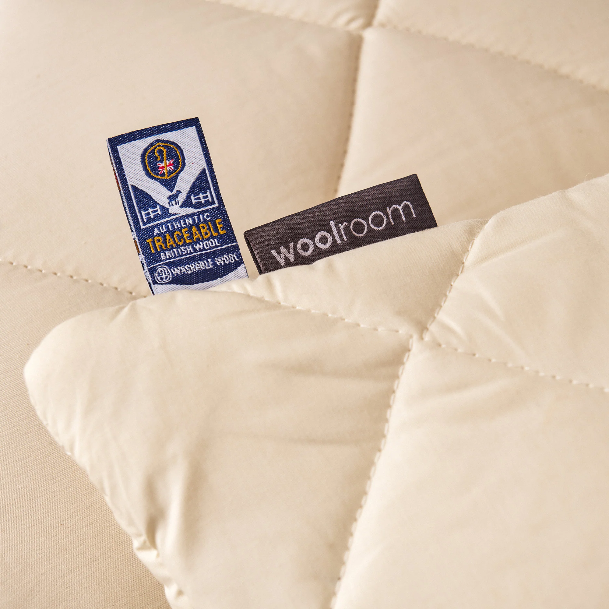 Deluxe Washable Wool Quilted Outer Cover - Zipped - Image 3